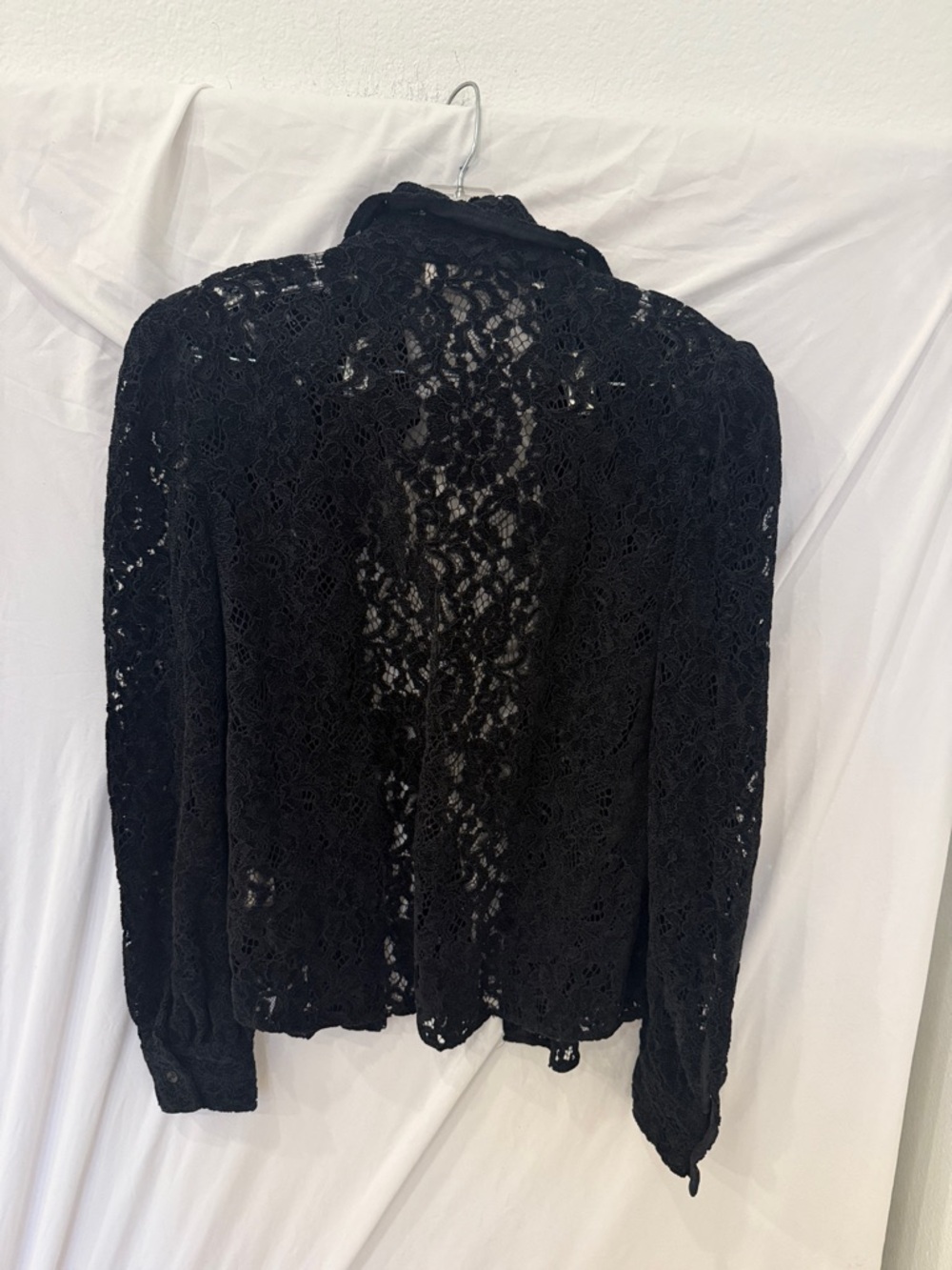 LAgence Jenica Lace Blouse Size medium - Picture 5 of 5